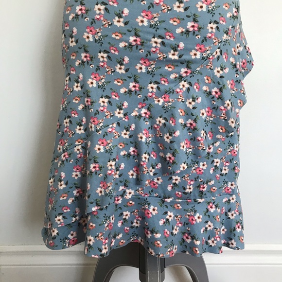 Cotton Crossover Floral Dress - Picture 3 of 5